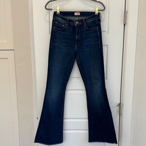 MOTHER Weekender Fray size 27